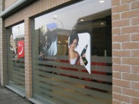 lettrage-vitre-cash-converters-1.JPG