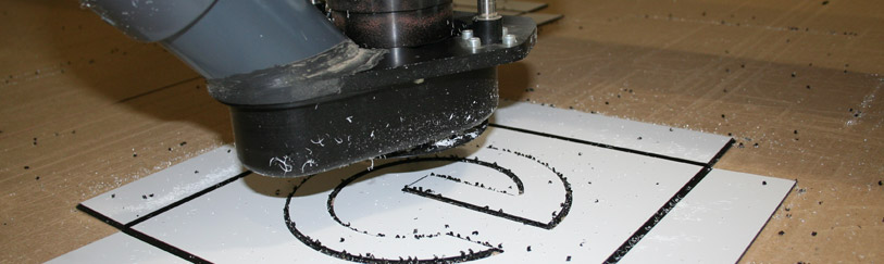 Fraisage lettre en relief